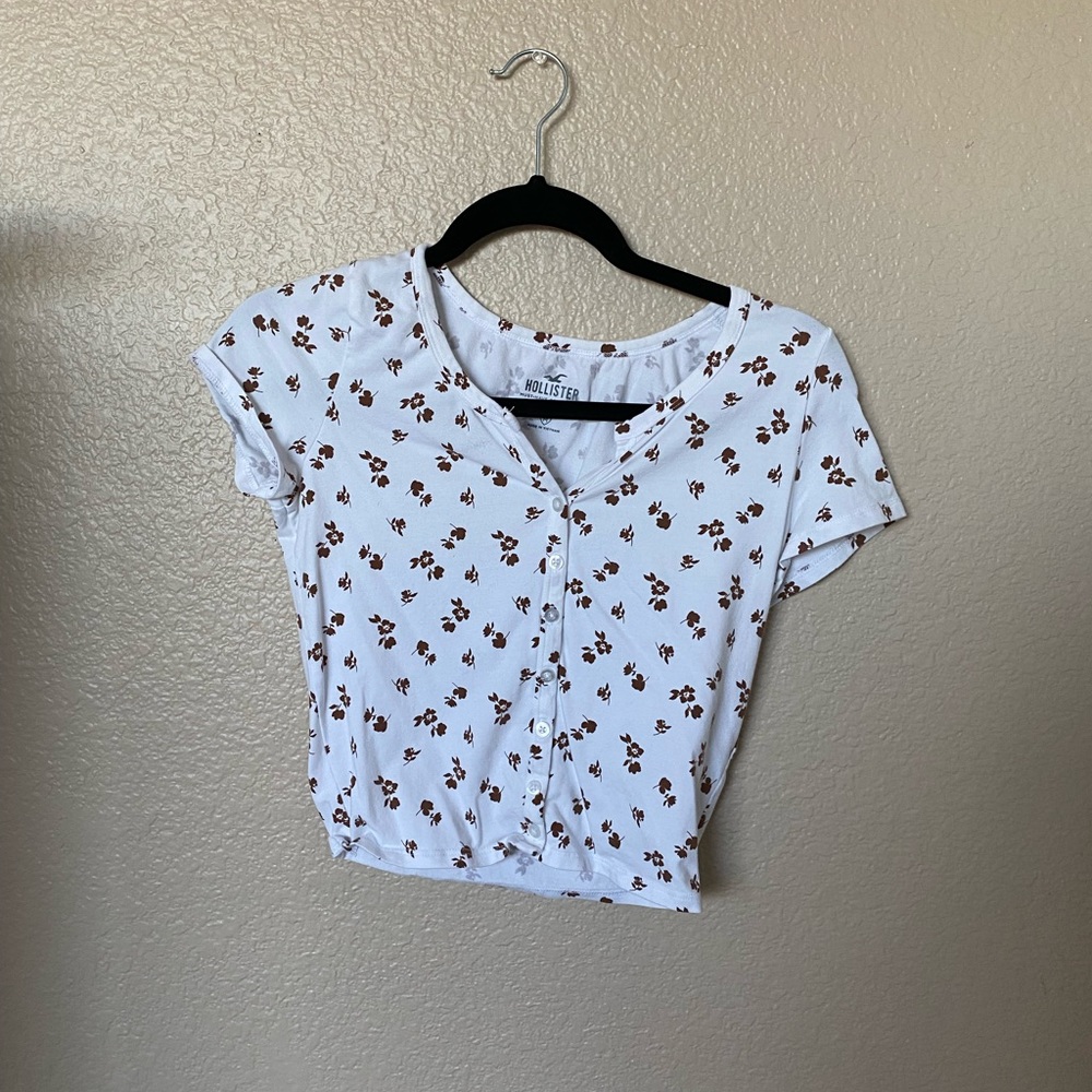 White crop top